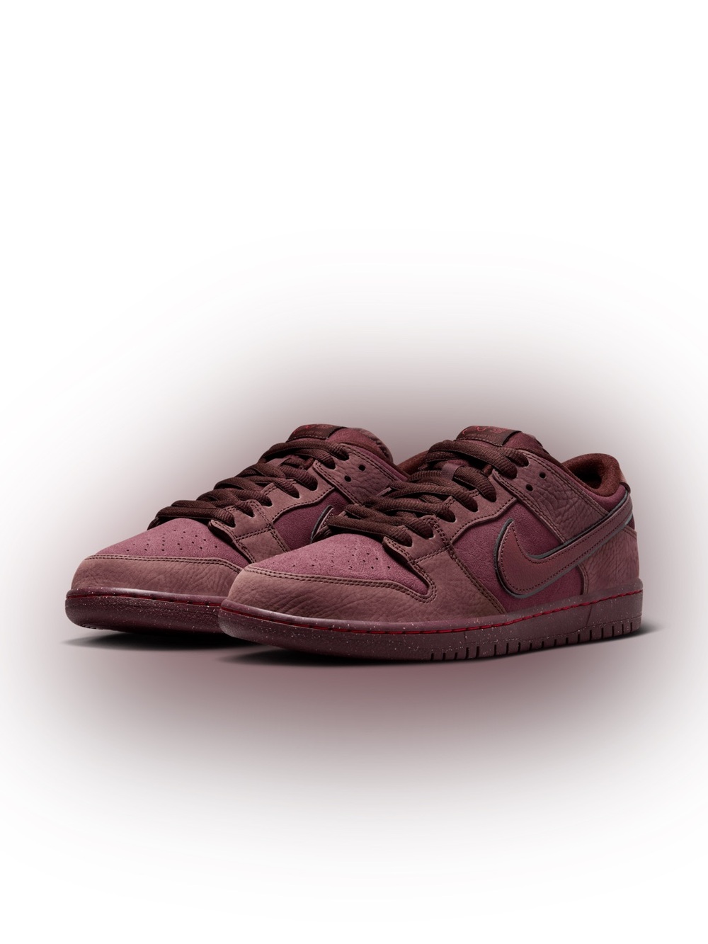 Nike SB Dunk Low Burgundy Crush -13M
